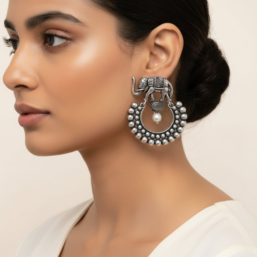 Elephant Arc dangler earrings (Grey)