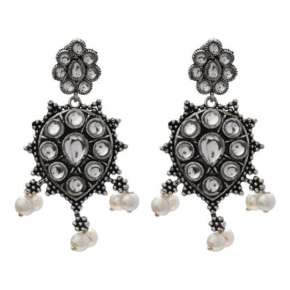 Drop Radiance dangler earrings (White)