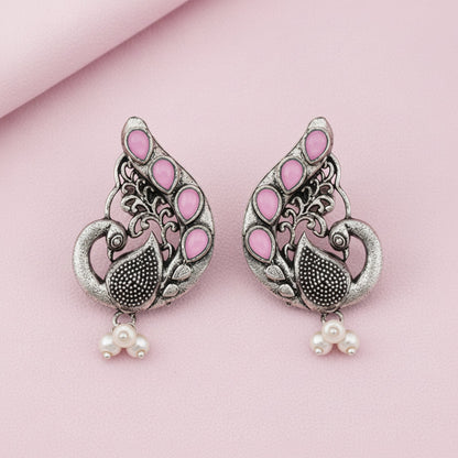 Ferocious Feathers stud earrings (Baby Pink)