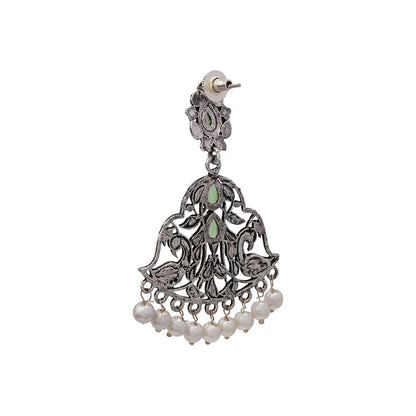 Morpatra dangler earrings (Pista)