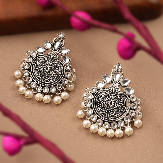 Royal flare stud earrings (White)