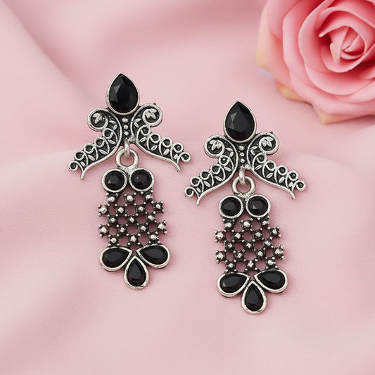 Twilight Tassles pearl dangler earrings (Black)