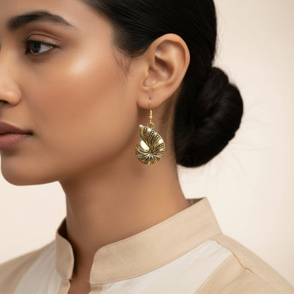 Carved Charm Dangler earrings (White) Conch Glow dangler earrings Combo set