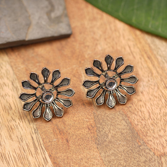 FlowerLoom Stud Earrings - White