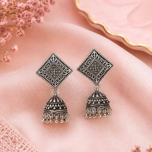 Royal Diamond Motif Jhumka