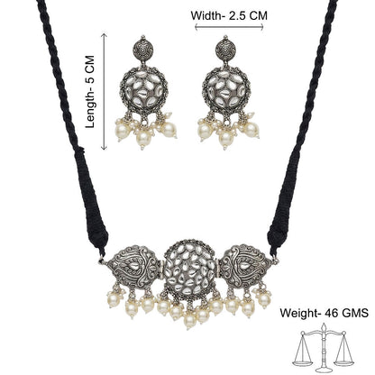 Tribal treasure pearl rope neckpiece (White)