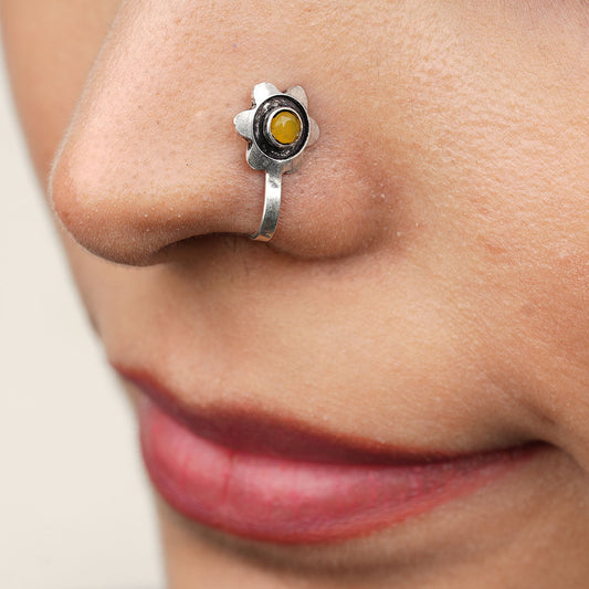 Stone Studded Beautiful Nosepin