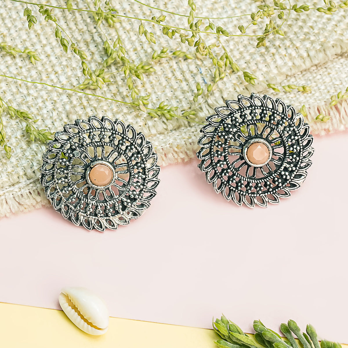 Charming Chakra stud earrings (Light Orange)