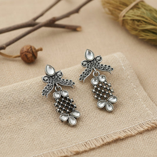 Twilight Tassles pearl dangler earrings (White)